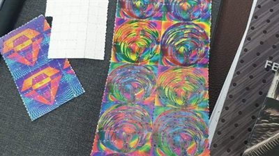 ضبط محاولة تهريب طوابع بـ255 ألف جنيه داخل كتاب في مطار القاهرة