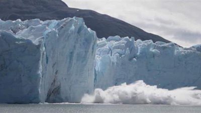 يوازي حجم لندن وباريس.. انفصال جبل جليدي في أنتاركتيكا