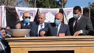 وزير النقل يشهد وضع حجر الأساس لمشروعات جديدة بالمنصورة