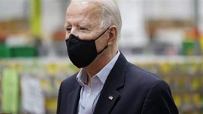 بايدن يحذر من السلالات الجديدة لفيروس كورونا