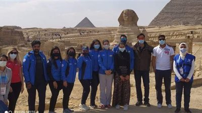 نائب رئيس الاتحاد الدولي للرماية ومنتخبا الهند والتشيك يزوران الأهرامات