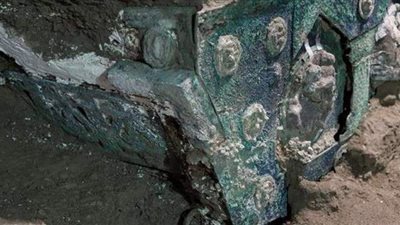 اكتشاف عربة أثرية فريدة في إيطاليا | صور