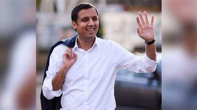 أنس سروار.. تعرف على أول مسلم يتولي قيادة حزب بريطاني