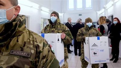 بسبب التمييز في توزيع اللقاحات.. الآلاف يحتجون في الأرجنتين