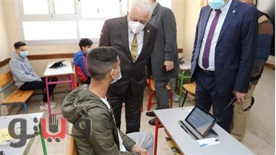 وزير التعليم يتفقد سير العملية الامتحانية بلجان محافظة القاهرة