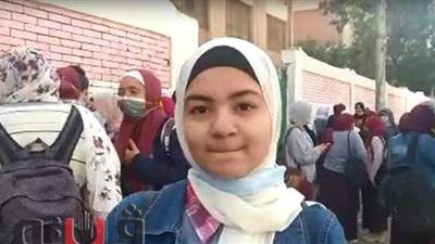 طالبات ثانية ثانوية: 