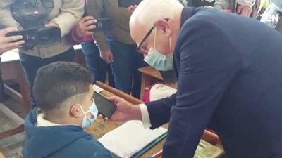 تفاصيل مكالمة وزير التربية التعليم لطلاب محافظ بورسعيد | فيديو