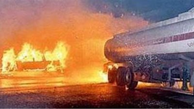 السيطرة على حريق في شاحنة لنقل المواد البترولية بالفيوم