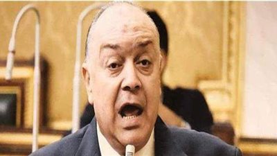 النائب وحيد قرقر يطالب بعدالة التوزيع فى إنشاء الطرق