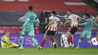 تصدى لـ5 أهداف.. حارس شيفيلد يحرم ليفربول من التسجيل في الشوط الأول