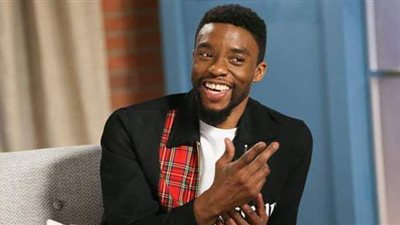 برغم وفاته.. تشادويك بوسمان يحصد جائزة أفضل ممثل درامي بجولدن جلوب 2021