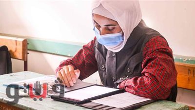 أمهات مصر: طلاب أولى ثانوي أجابوا امتحان الإنجليزي في دقائق ودون أي معوقات