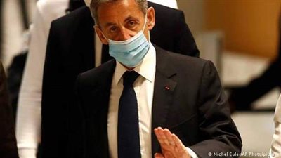 من العرش إلى البُرش.. ساركوزي يدفع ثمن الفساد