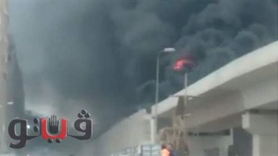 إخماد حريق اندلع في مجموعة أخشاب أسفل الطريق الدائري بالبساتين | صور