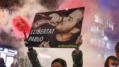 شرطة إسبانيا تحقق في تدخلات أجنبية بأعمال الشغب ببرشلونة