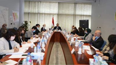 وزير السياحة يناقش عمليات تثبيت القطع الأثرية بالمتحف المصري الكبير