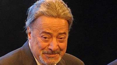 كان كاتم أسراري.. انهيار نبيلة عبيد حزنا على رحيل يوسف شعبان