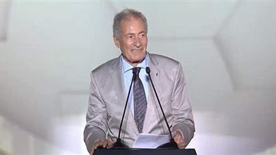 مش مصدق أن الناس زعلانة.. حسن مصطفى يكشف مفاجأة في واقعة وقف رئيس اتحاد اليد