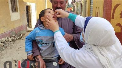 ١٠ صور ترصد  تطعيم قرى الإسماعيلية ضد مرض شلل الأطفال