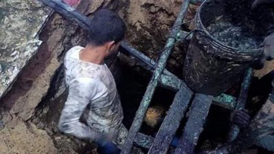 حفل زفاف يتحول إلى مأتم.. مصرع طفلتين وإصابة 3 في انهيار بئر صرف صحي داخل منزل بأسيوط.. والمحافظ يكلف بدعم أسر الضحايا