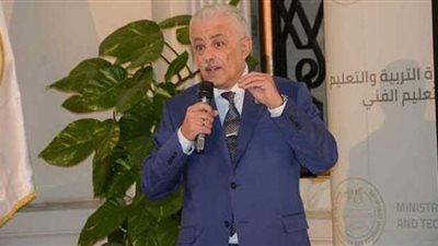 هل الامتحانات الإلكترونية لأولى وثانية ثانوي بروفة للثانوية العامة.. وزير التعليم يجيب