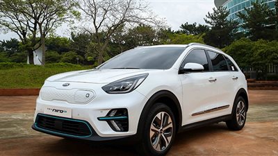 «كيا» تزود سيارتها ببطاريات كهربائية (صور)