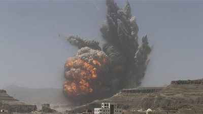 مقتل يمني وإصابة آخر في غارة على الحديدة باليمن