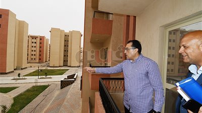 وزير الإسكان: الانتهاء من تنفيذ 2104 وحدة بمدينة العبور (صور)