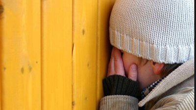 للأمهات.. 4 أخطاء تربوية تهدد شخصية طفلك