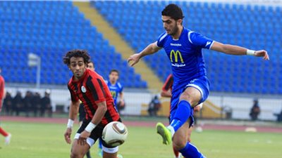 العجيزي و«كواو» يقودان هجوم سموحة أمام الأهلي