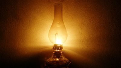 مصنع لإنتاج «لمبات الجاز» في «بهتيم»!