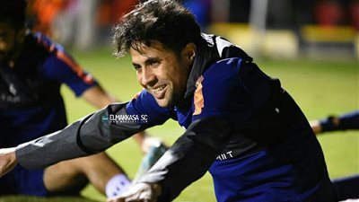 ميدو يجتمع بلاعبي المقاصة لمعالجة سلبيات ودية المصري قبل مواجهة الإسماعيلي