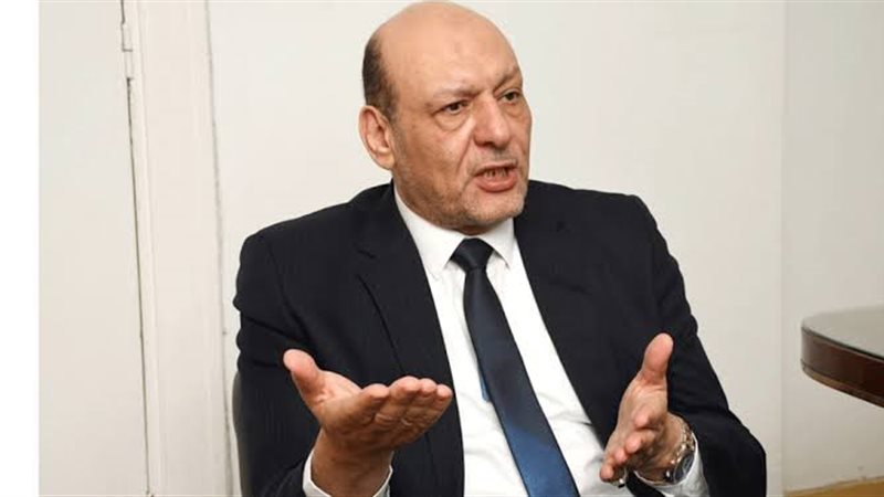 الدكتور حسين أبو
