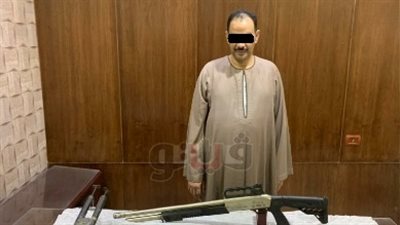 ضبط صاحب مخبز بحوزته 5 قطع سلاح ناري في الجيزة