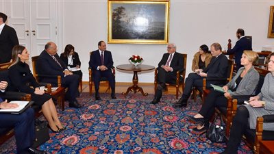 يوم رئاسي حافل في برلين.. السيسي يبحث مع 