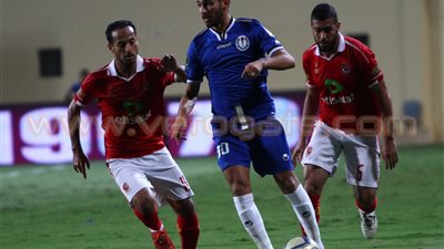 بالصور..الأهلي وسموحة حبايب في الشوط الأول