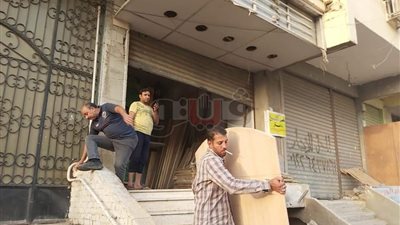 حي الطالبية يشن أول حملاته لضبط السيارات المخالفة (صور)