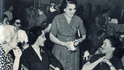 مليونير يفتي بمشروعية سباق الخيل في رمضان ويفطر مع الأميرات بجنيه