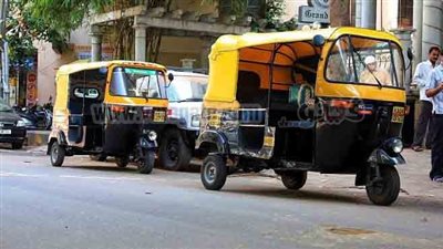 إصابة شخصين في محاولة سرقة 