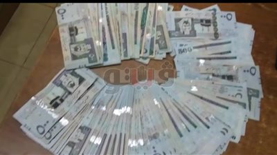 ضبط راكب حاول تهريب 80 ألف ريـال سعودي بمطار القاهرة