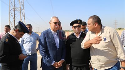 تنفيذ الموجة الـ14 لإزالة التعديات على أملاك الدولة بفرشوط (صور)