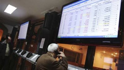 خبيرة: المؤشرات الاقتصادية لم تنعكس بالإيجاب على التعاملات بسوق الأوراق المالية