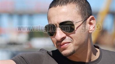 حمادة هلال يصور 