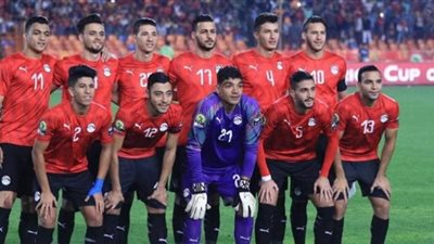مدرب غانا يُشاهد مباراة مصر وجنوب أفريقيا من المدرجات