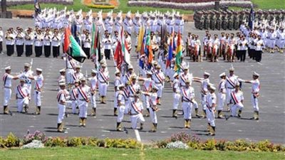 عروض الدراجات الهوائية لخريجي كلية الشرطة تنال إعجاب «السيسي»