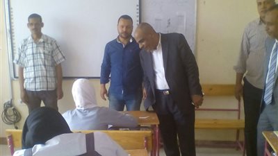 تعليم الأقصر: لم نتلق أية شكاوى خاصة بصعوبة امتحانات اليوم