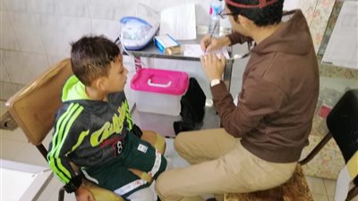 جامعة القاهرة تنظم قافلة طبية لقرية نكلا بالجيزة