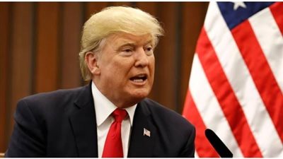 ترامب يهدد الصين بزيادة العقوبات الجمركية