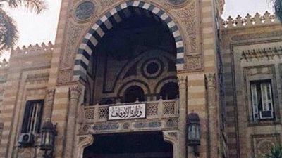 نشرة الأخبار: 8 تحذيرات من الأوقاف للأئمة والمديريات بالمحافظات.. وإسرائيل تشن غارات على سوريا