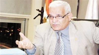 فوزي يتفاوض مع مسئولي حي شبرا الخيمة لتوسعة محطة المترو